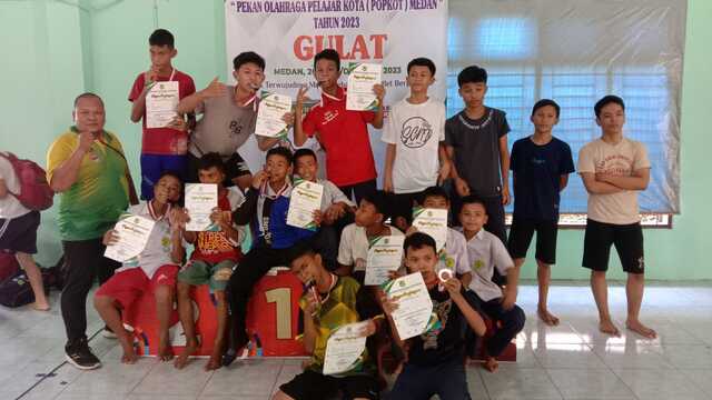 Perjuangan dan Prestasi Atlet Gulat SMP di Sumatra Utara