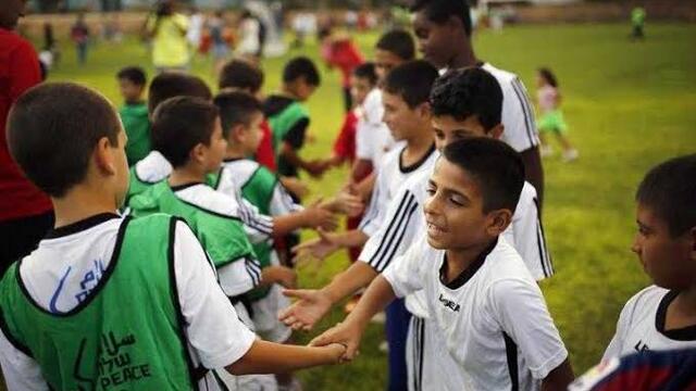 Pentingnya Mengajarkan Siswa SMP Menerima Kekalahan dengan Sportif